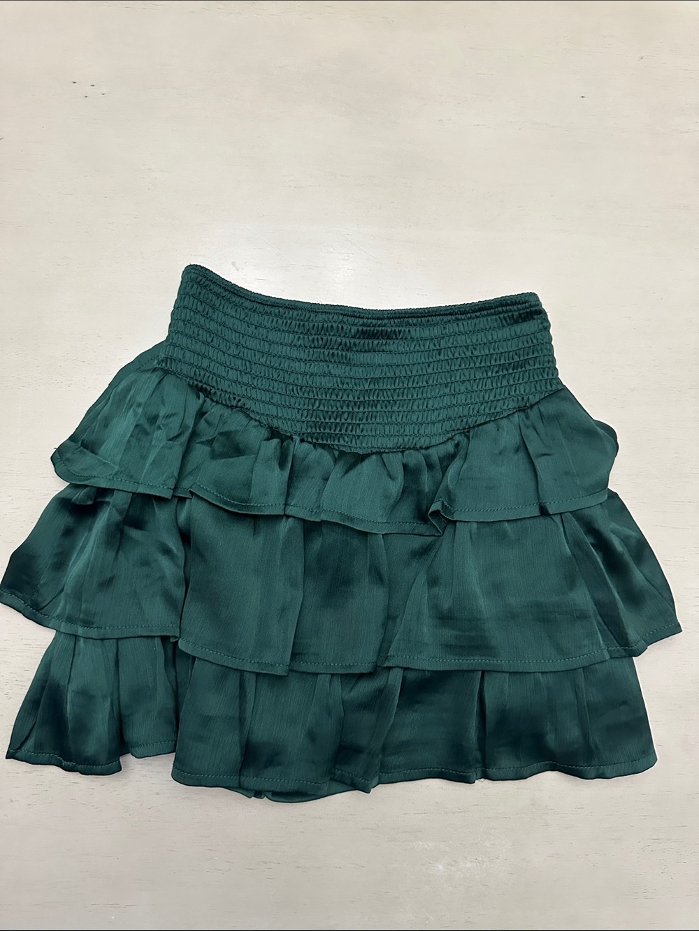 Altar'd State Emerald Green Tiered Ruffle Smocked Mini Skirt - XXS LIKE NEW